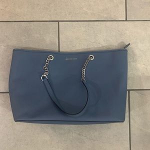 Beautiful oversize Michael Kors purse